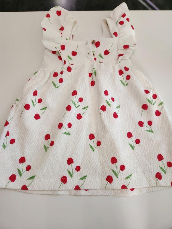 Robe Zara neuve - photo numéro 3