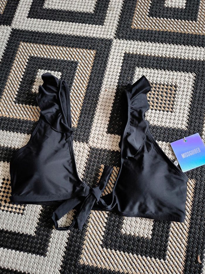 Haut de maillot de bain t40 neuf