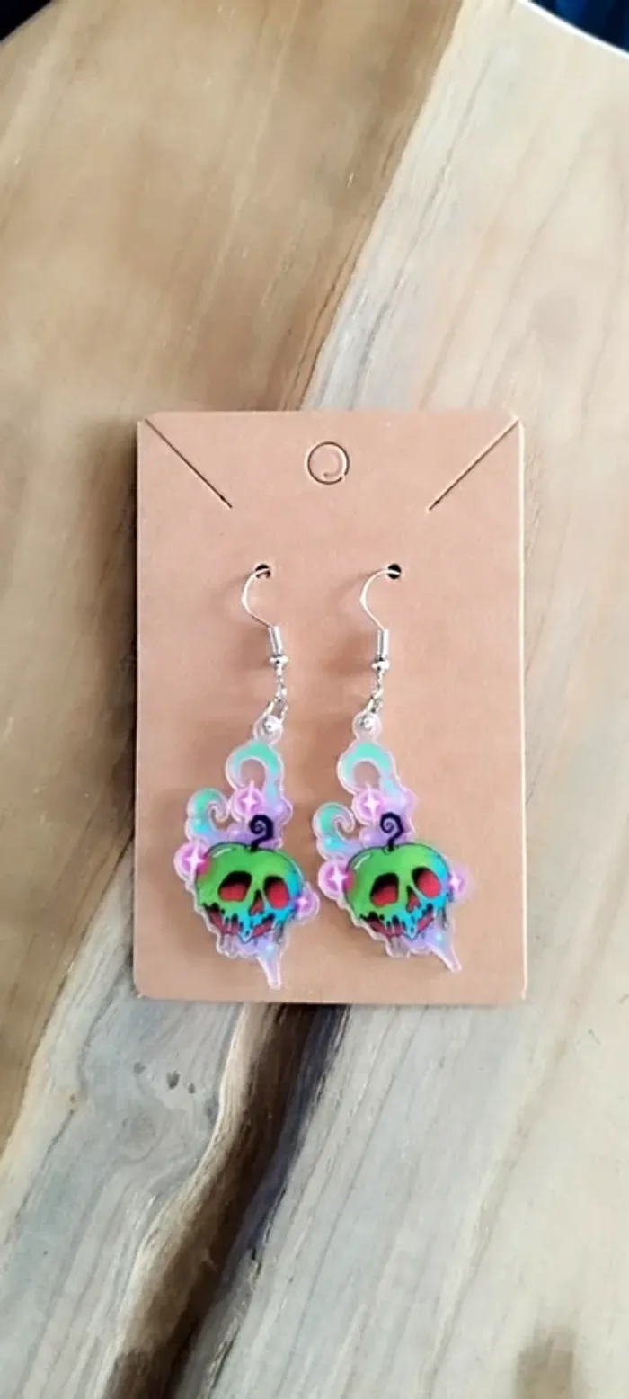 Boucles d'oreilles pomme empoisonnée - photo numéro 2