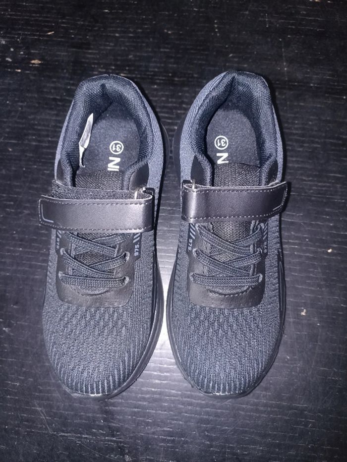 Basket noires taille 31 - photo numéro 2