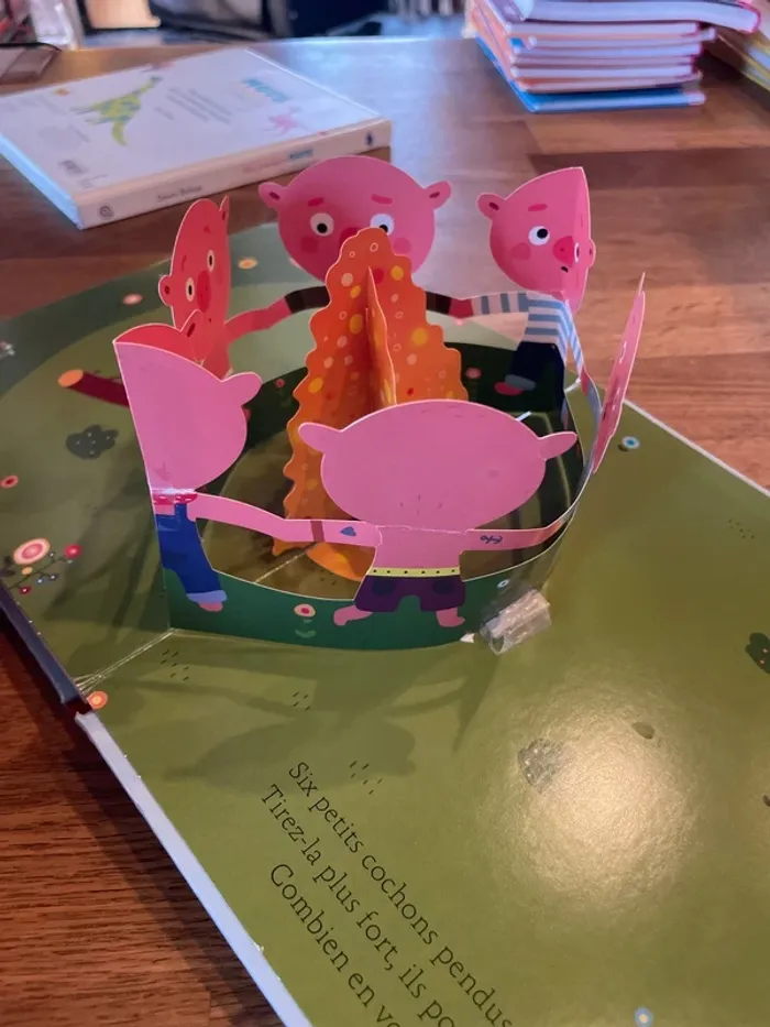 Livre cartonné contes et comptines à toucher Un petit cochon pendu au plafond - photo numéro 10
