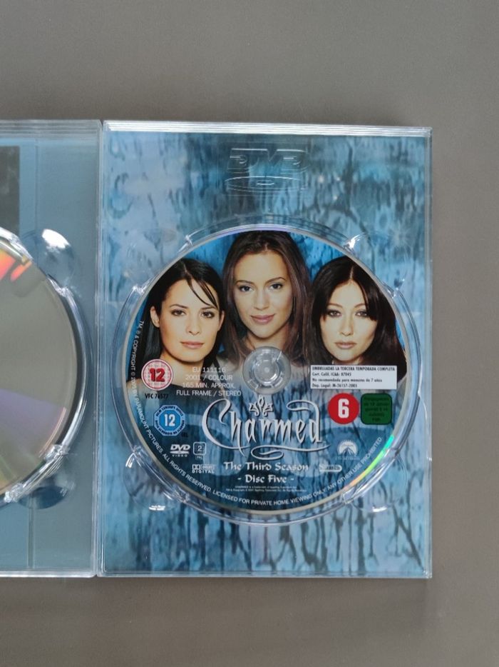 Coffret Dvd Charmed - Saison 3 intégrale - Très bon état - photo numéro 7
