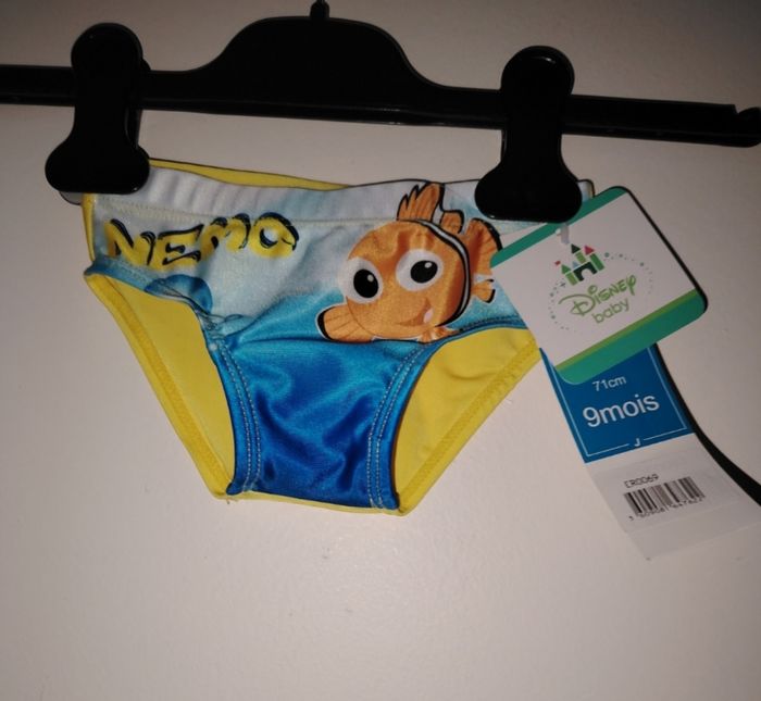 Maillot de bain Némo Disney taille 9 mois