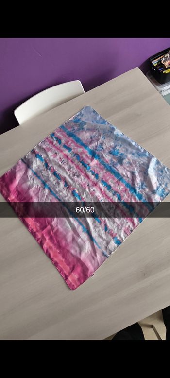 Foulard satiné rose