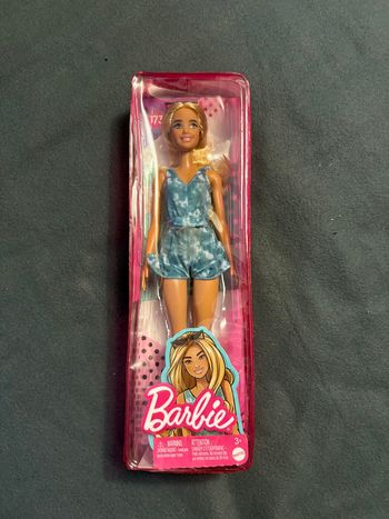 Barbie Poupée tie and dye