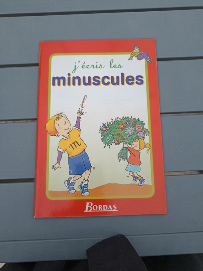 J écris les minuscules
