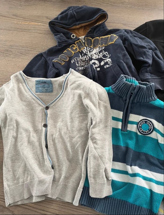 Lot pulls 5 ans - photo numéro 2