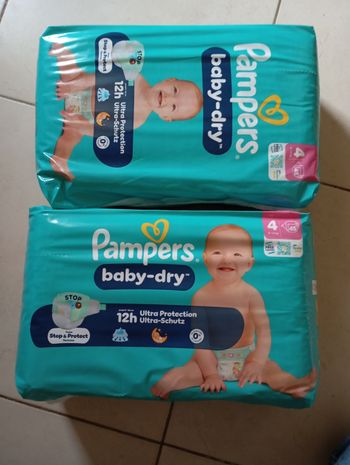 Lot de paquets de couches baby dry neuf