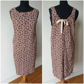 Idée cadeau 🎁 - Robe fleurie 36 neuve avec etiquette noeud dans le dos