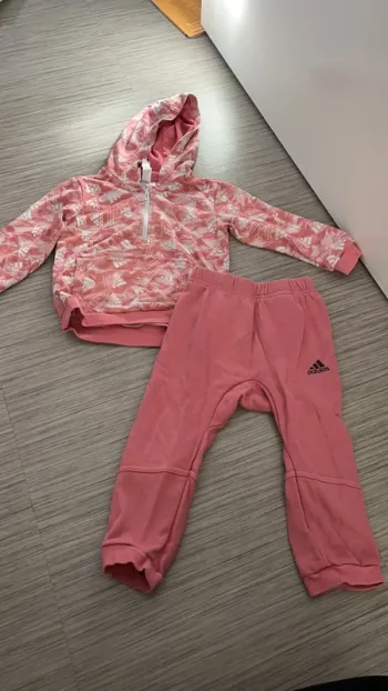 Survêtement adidas