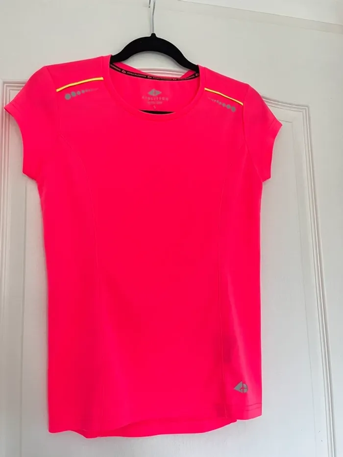 Tee shirt sport rose fluo