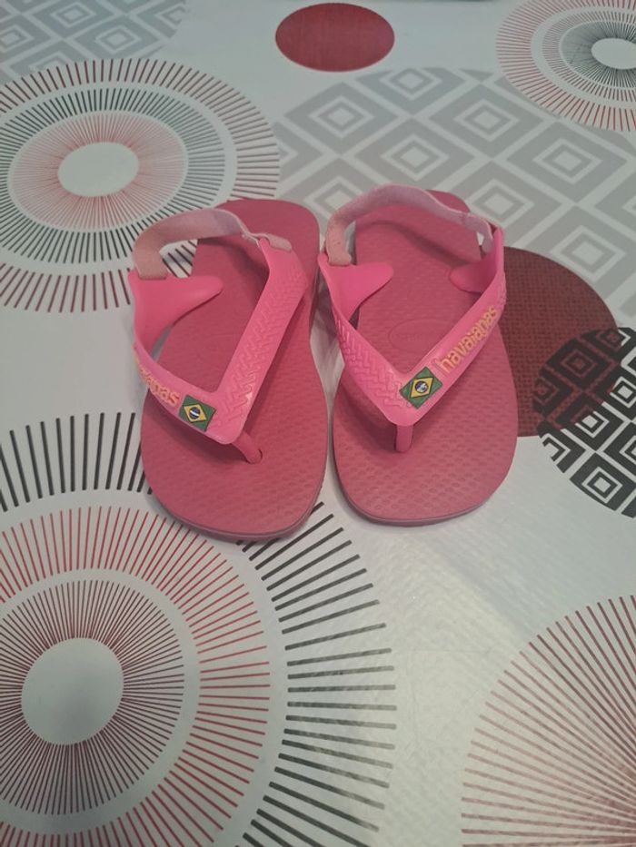 Tongs taille 22