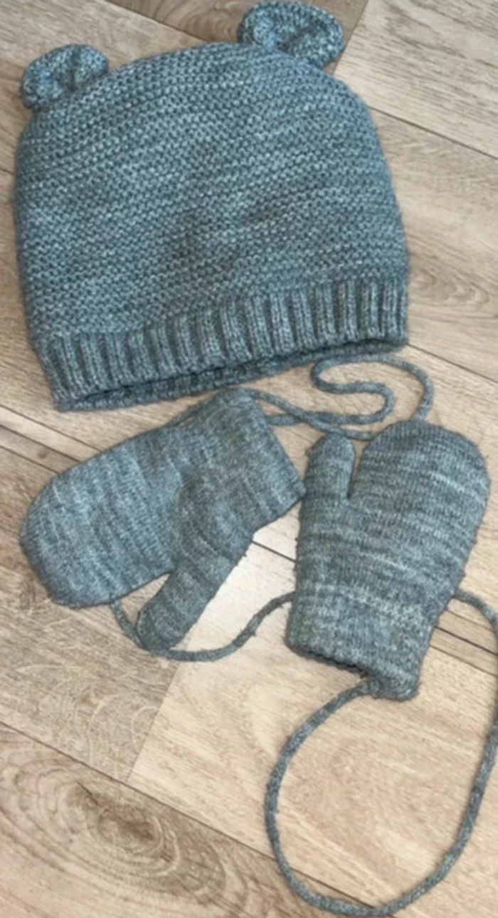 Ensemble bonnet et moufle taille 0-6 mois