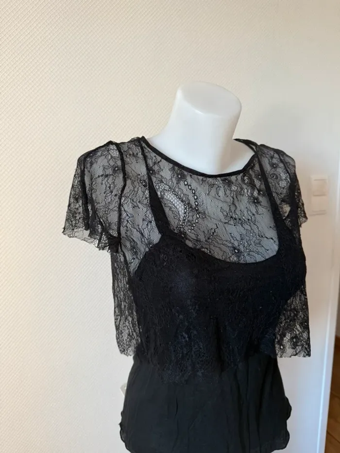 T- shirt Maje en très bon état taille 1 noir - photo numéro 2