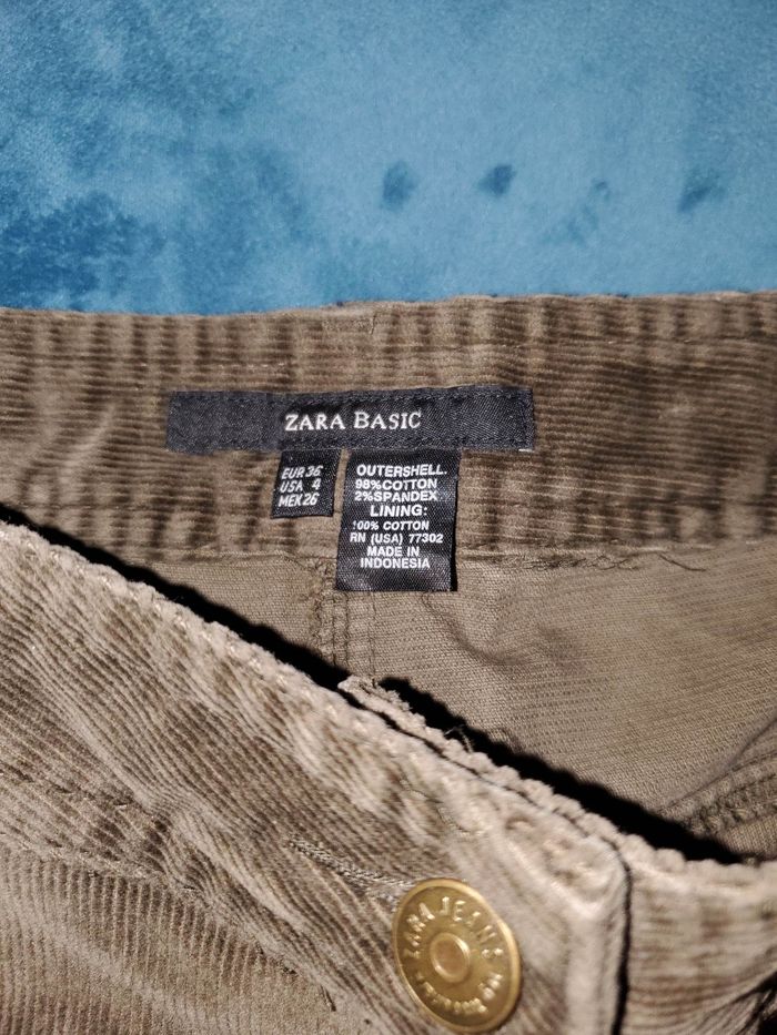 pantalon velours côtelé kaki Zara femme taille 36 **avec défaut** - photo numéro 8