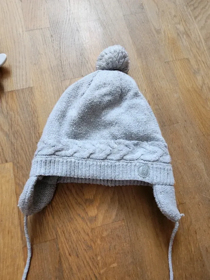 Bonnet - photo numéro 2