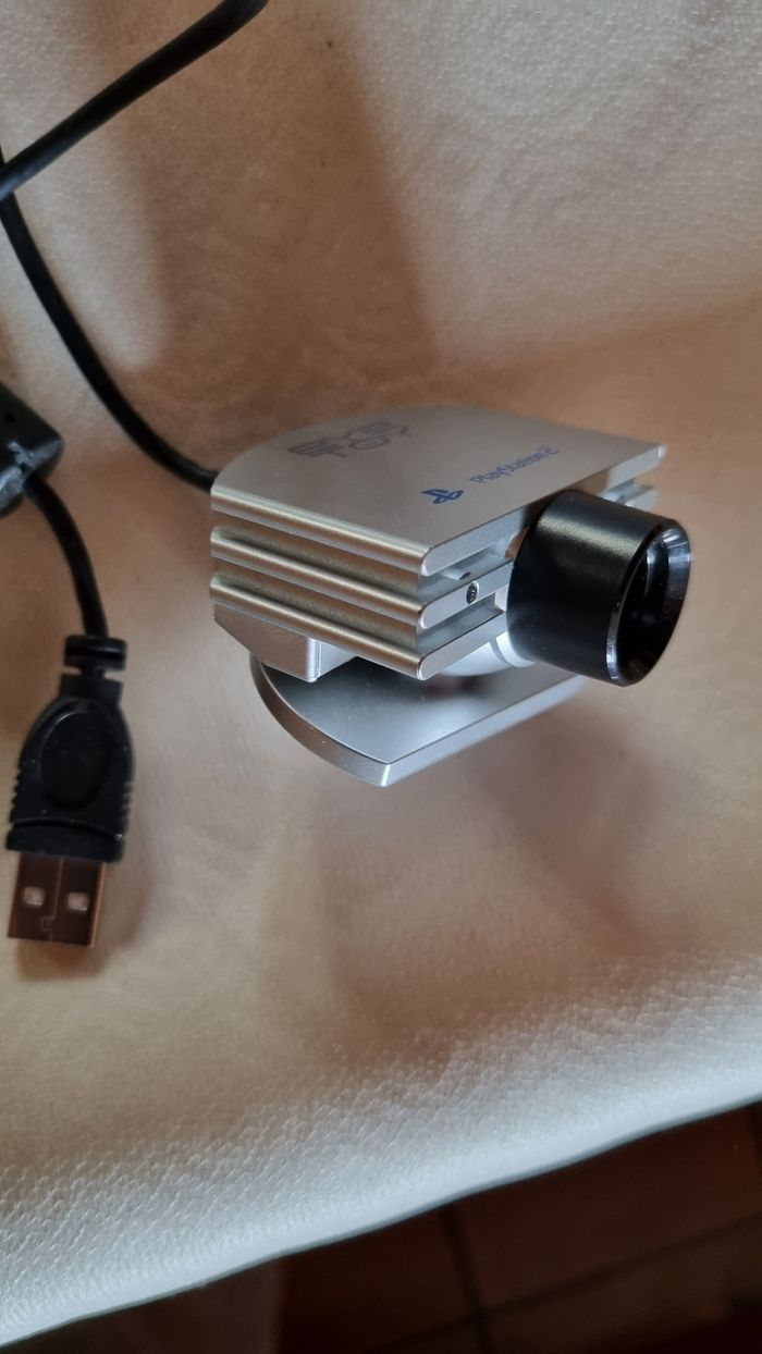 Pack EyeToy Complet PS2 - Caméra Argent + 4 Jeux - photo numéro 4
