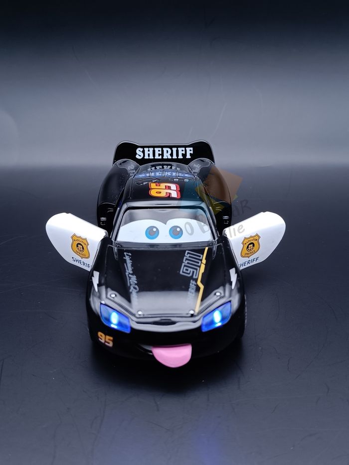 Voiture Cars Flash McQueen - photo numéro 5