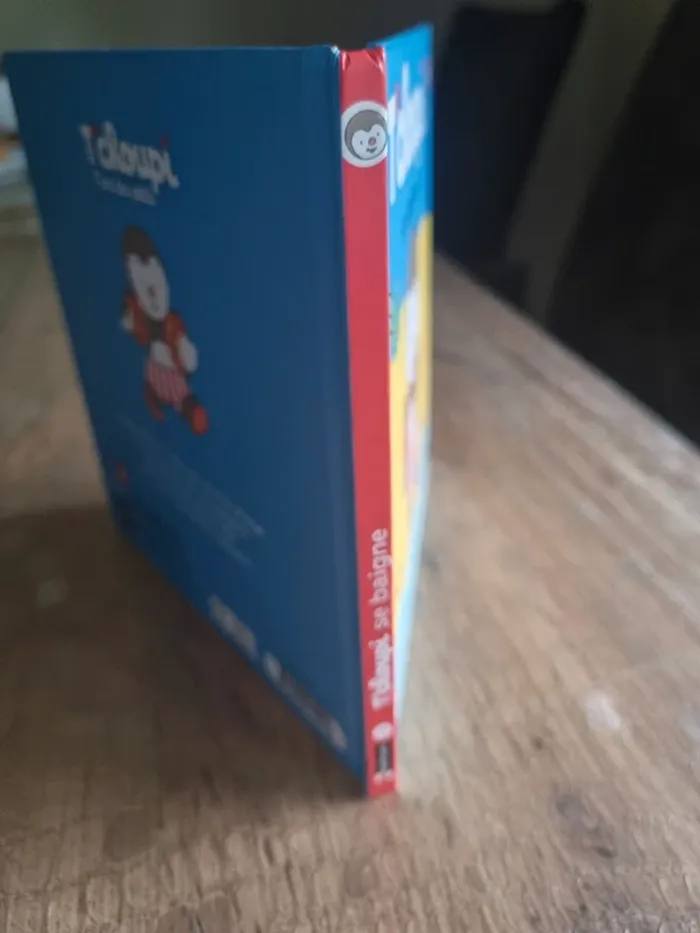 Livre t'choupi se baigne - photo numéro 7