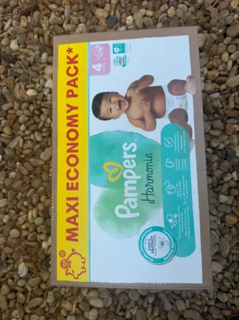 Couches Pampers Harmonie taille 4