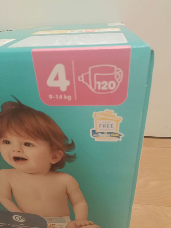 Couches Pampers taille 4 - photo numéro 2