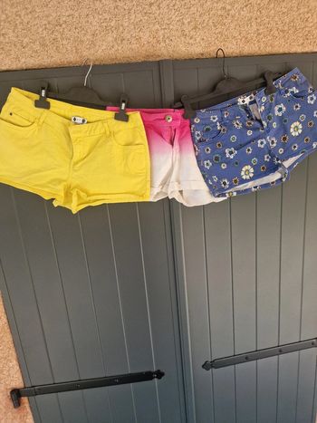 Lot shorts courts multicolore