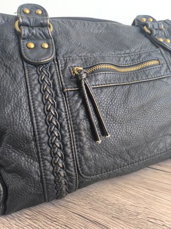 Très beau sac à main noir et doré rétro vintage avec bandoulière