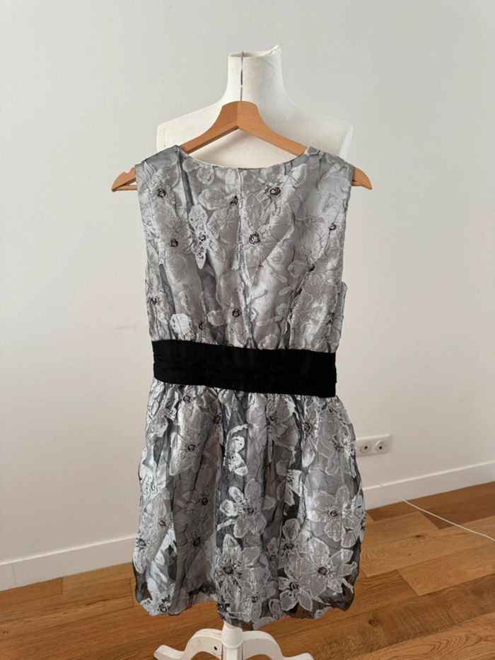 Jolie robe fleurie M/38 - photo numéro 4