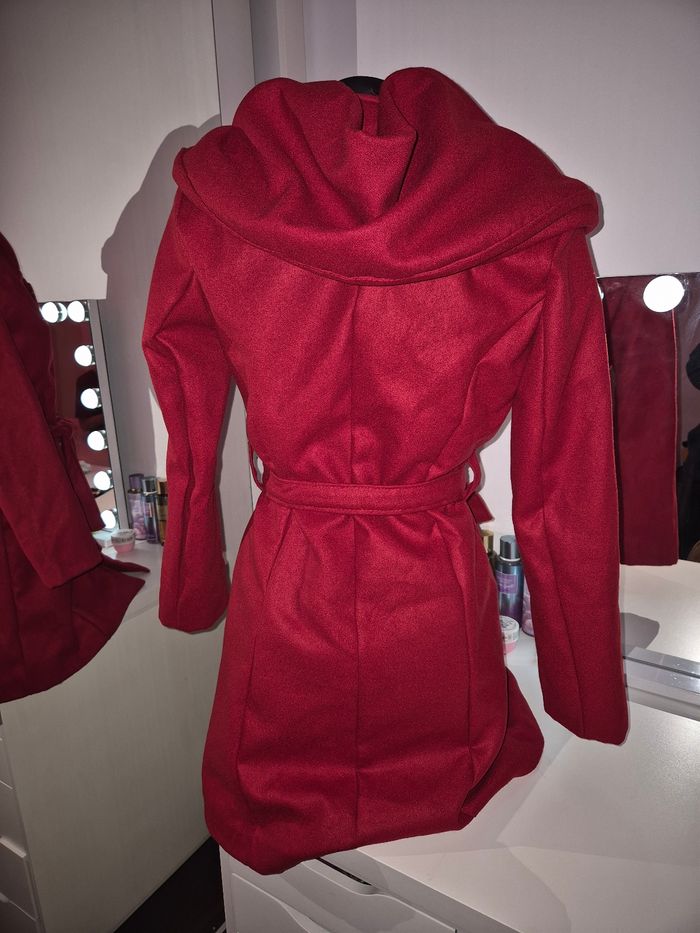 Manteau élégant rouge - photo numéro 3