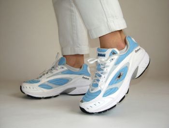 Basket bleu ciel et blanche Taille 37,5 Reebok Neuve