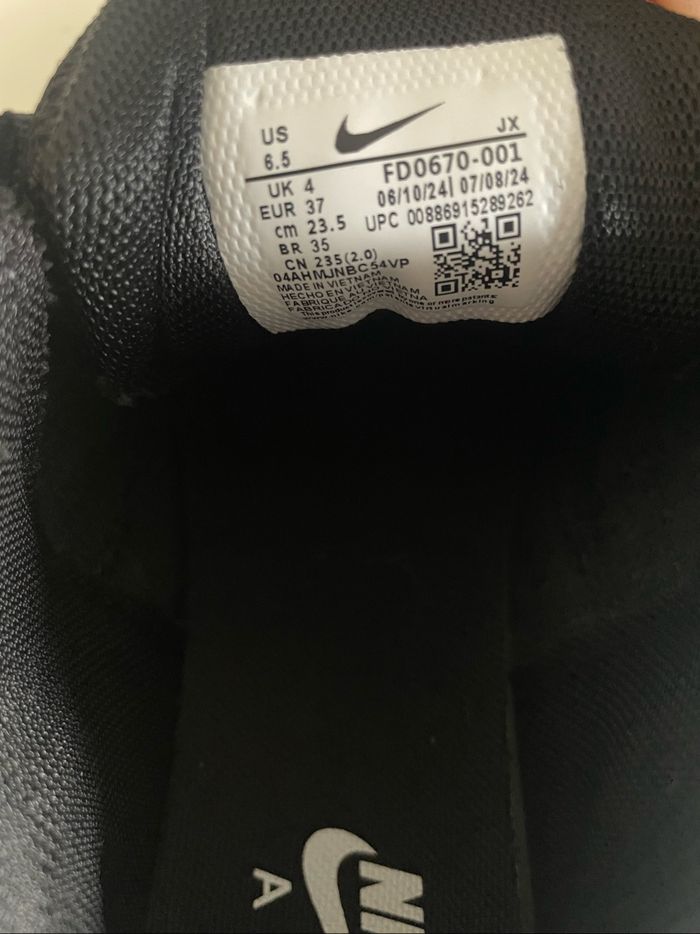 Nike Taille 37 - photo numéro 6