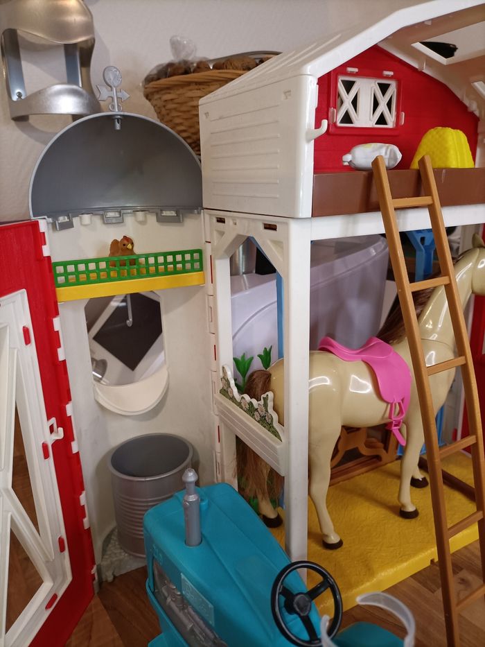 Lot ferme barbie - grange écurie animaux tracteur barbie - photo numéro 6
