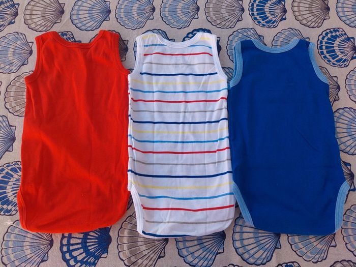 Lot de 3 bodys sans manches bébé garçon 18 mois - photo numéro 3