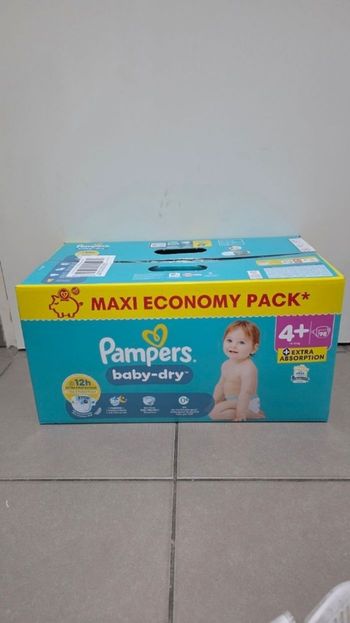 94 couches pampers Taille 4+
