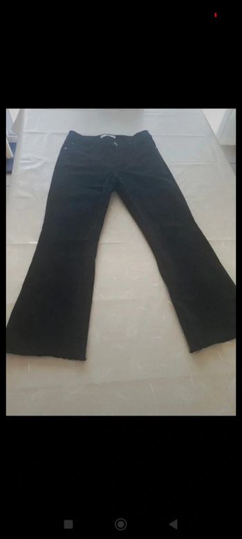 Pantalon noir Mng taille 40 4€