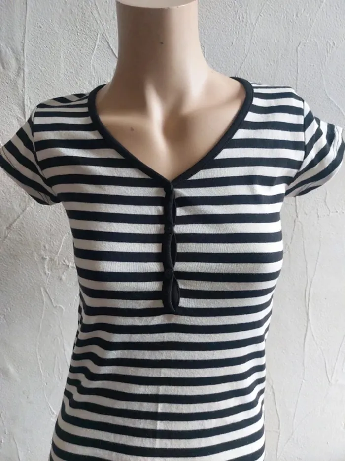 T-shirt rayé noir et blanc Taille XS - photo numéro 2