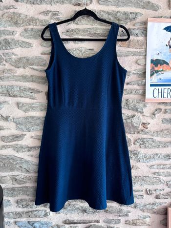 Robe bleue marine taille 40-42