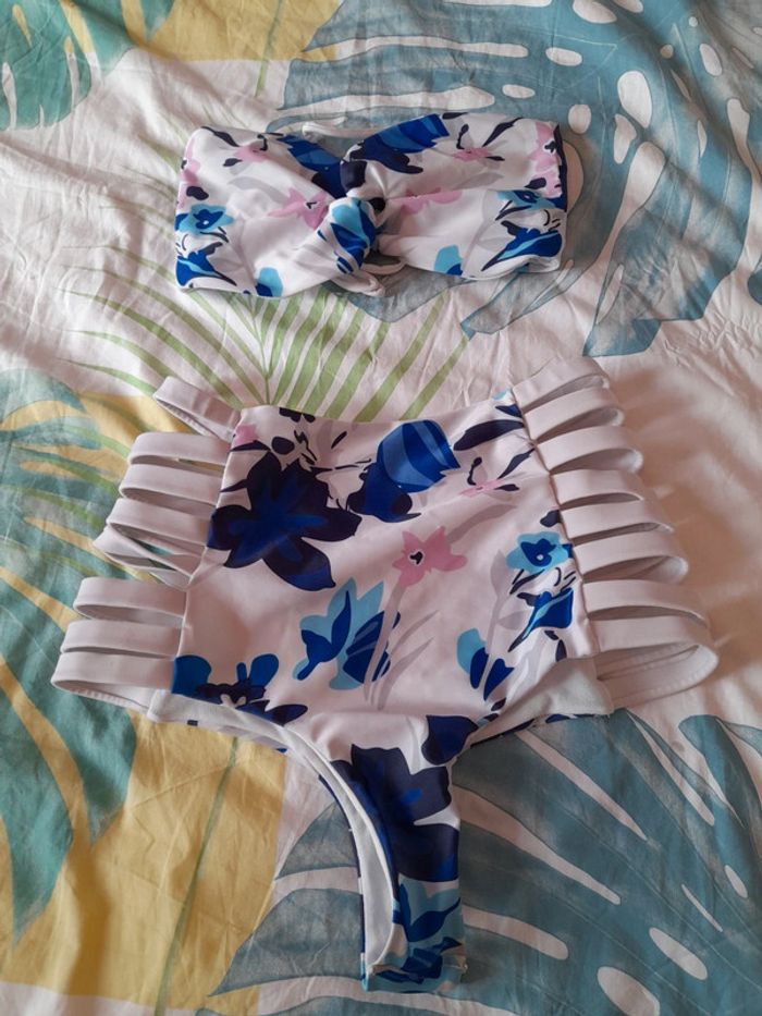 Maillot de bain 2 pièces neuf