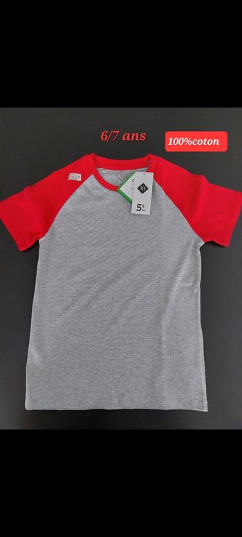 T-shirt gris et rouge garçon 6/7ans