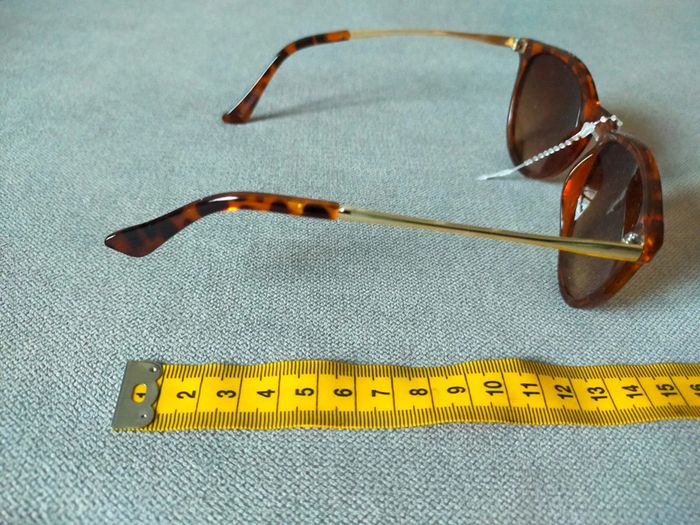 Lunettes de soleil écaille ambrée – Neuves avec étiquette - photo numéro 8