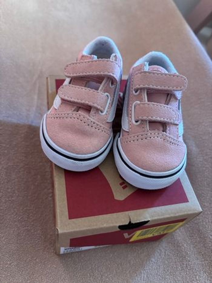 Vans neuves pointure 17