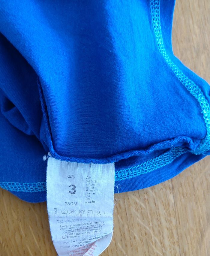 T-shirt bleu - photo numéro 4