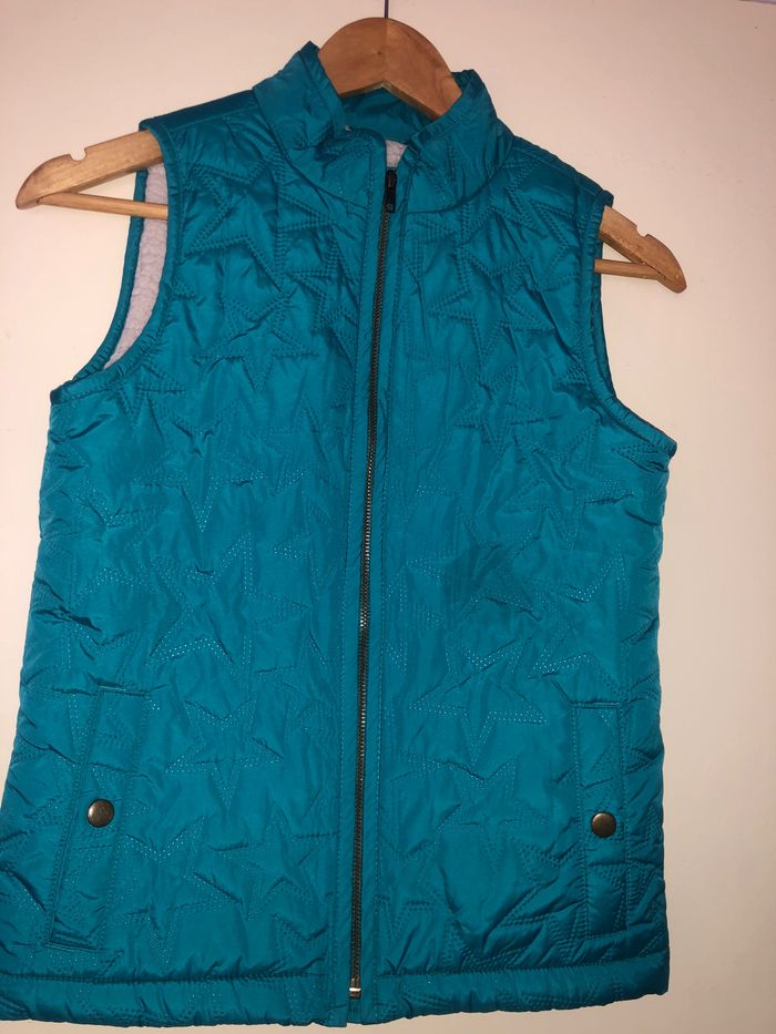 Veste sans manches 12ans bon état Gapkids