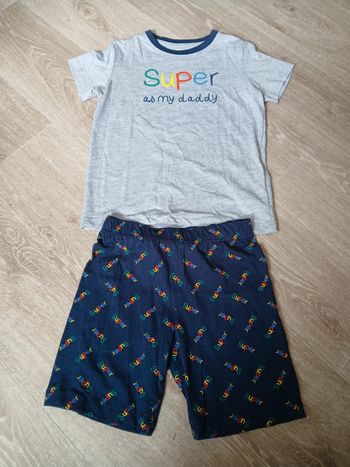 Ensemble short et tee shirt 6 ans