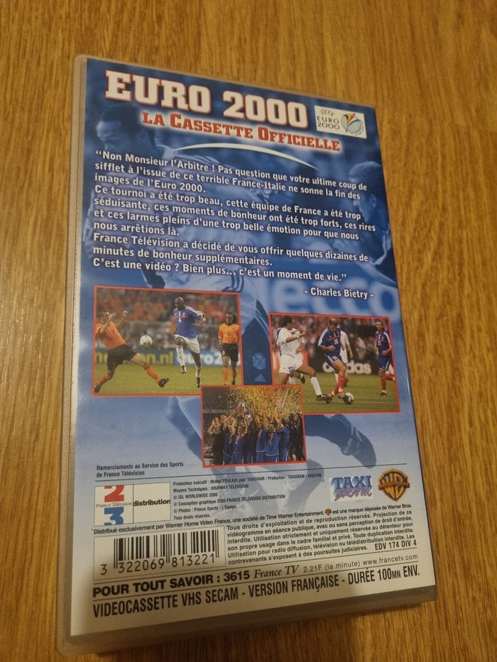 Cassette VHS Euro 2000 officielle tous les moments forts - photo numéro 2