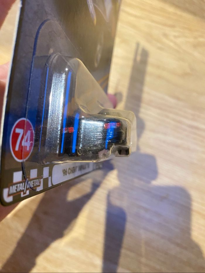 Hot Wheels  | Boulevard |  | ‘96 Chevy Impala SS | 74 | GJT68 - HKF20 - photo numéro 2