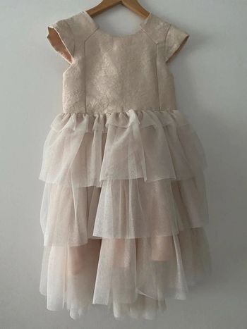 Jolie robe tape à loeil 5 ans en tbe