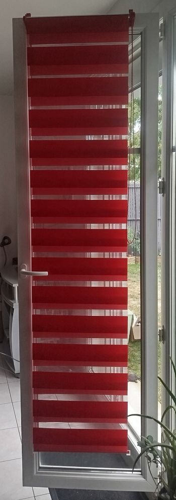 Store enrouleur lumière/nuit 45x180cm pose avec ou sans perçage . Rouge