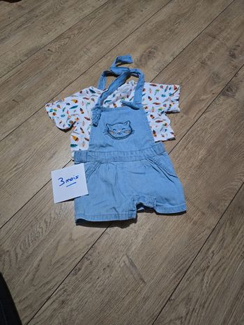 Ensemble salopette et tee shirt 3 mois