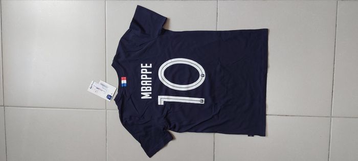 Tshirt manche courte Mbappe 10 FFF 12 ans - photo numéro 6